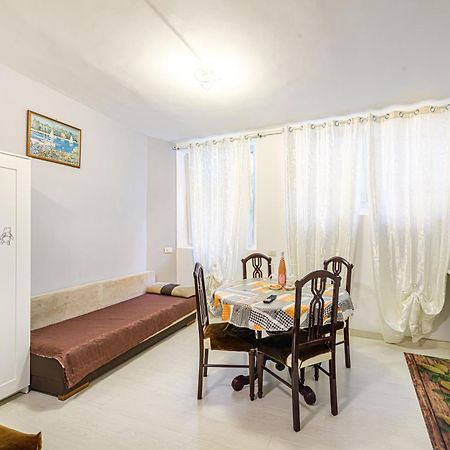 Deluxe Apartments Pantheon Rome Exterior photo